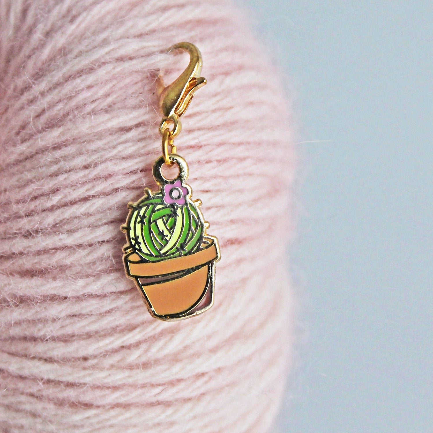 Prickly Yarn Keeper / Stitch Marker