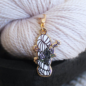 Witchy Crystal Keeper / Stitch Marker